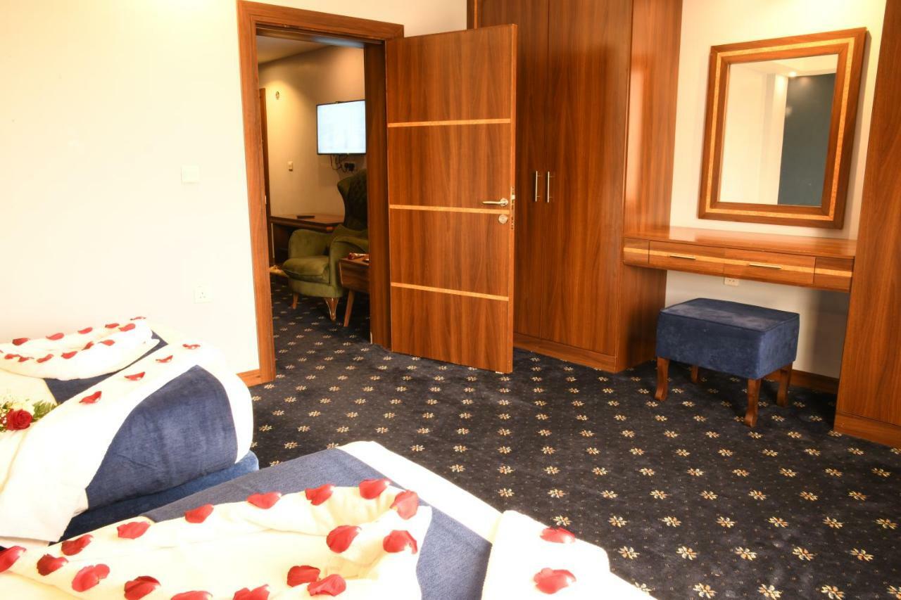فندق البيت المثالي Ideal Home Hotel Медина Экстерьер фото